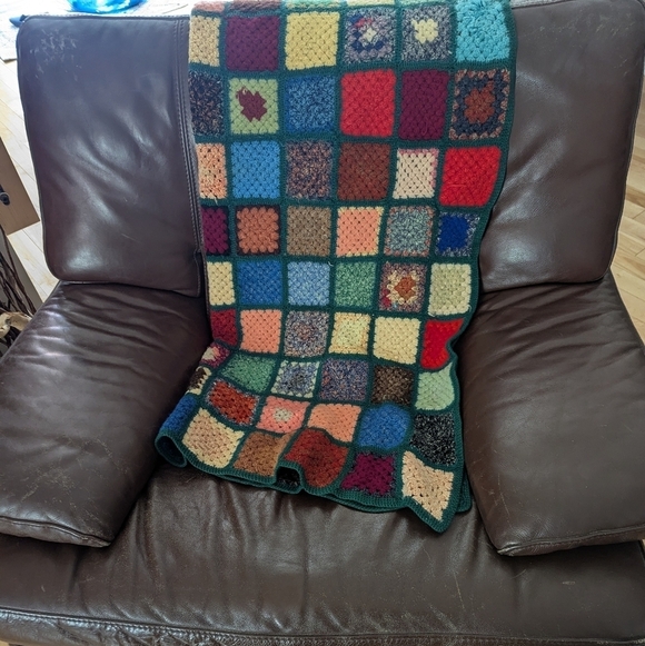 VINTAGE Handmade Granny Square Afghan Multicolored Knit Rectangular Blanklet - Picture 2 of 8